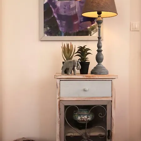 Luxurious Apt In The ♥ Of Tínos
